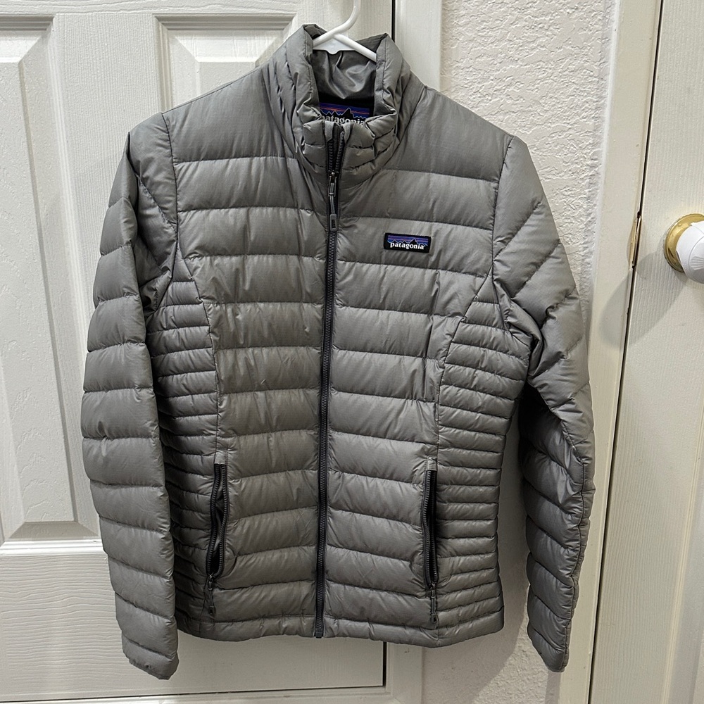 Patagonia Women's Down Sweater Small, Feather Grey
